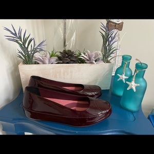 Fitflop women size 11 burgundy